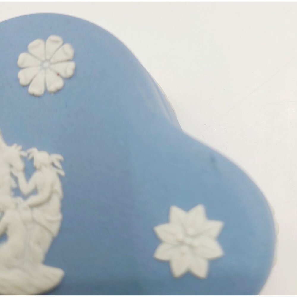 Wedgwood Blue Jasperware Star Vanity Lidded Trinket Box Cameo Bas Relief Pegasus - Picture 5 of 11